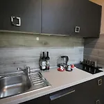 Luxury * スコピエ