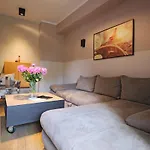 Luxury アパート *