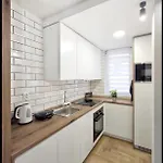 Luxury * スコピエ